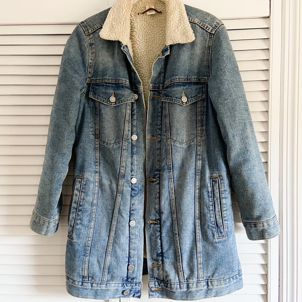 Women’s denim coat H&M size 4